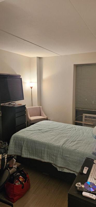 Furnished Tremont, Bronx room for rent in 3 Bedrooms, Apartment for 950 per month. Room ID 4738676