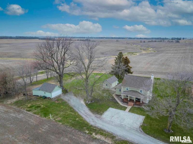 1032 335TH ST, New Windsor, IL 61465 Single Family Residence For Sale  MLS# QC4249928