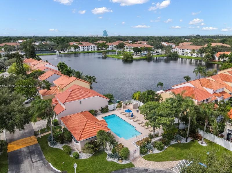 3185 N 36th Ave, Hollywood, FL 33021 - MLS A11491235 for Sale