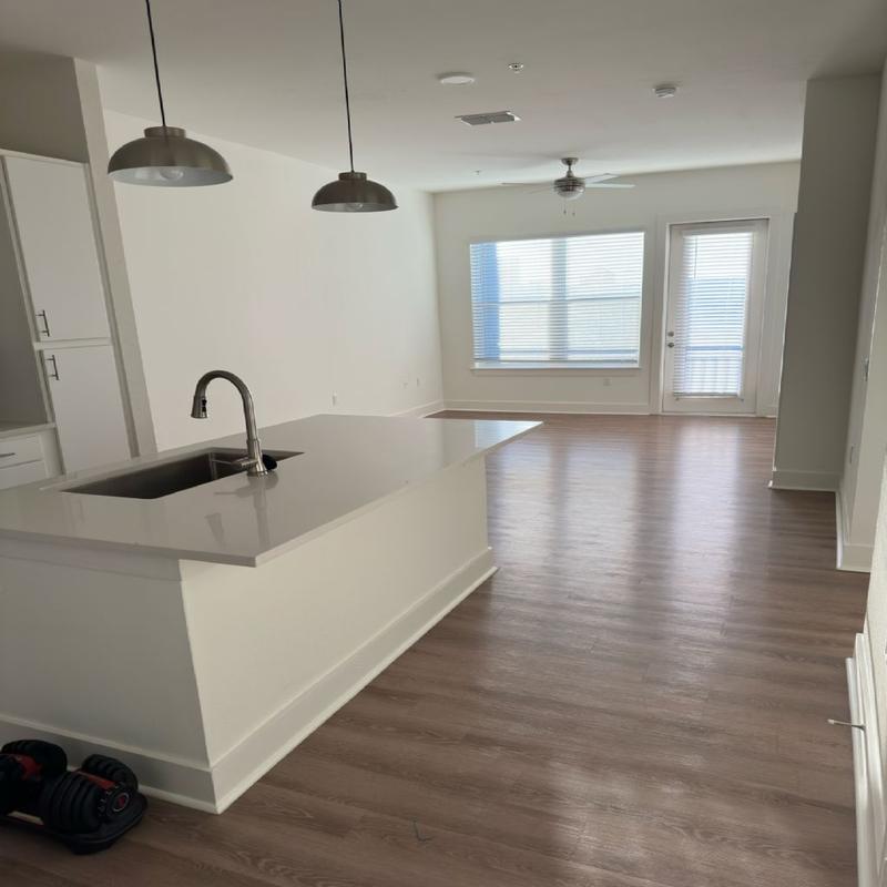 Rental listing in Tampa, Hillsborough (Tampa). Contact the landlord or property manager direct about rental.