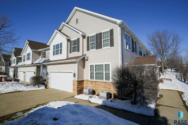 5518 S SANDRA DR, Sioux Falls, SD 57108 Single Family Residence For Sale  MLS# 22400783 for Rent