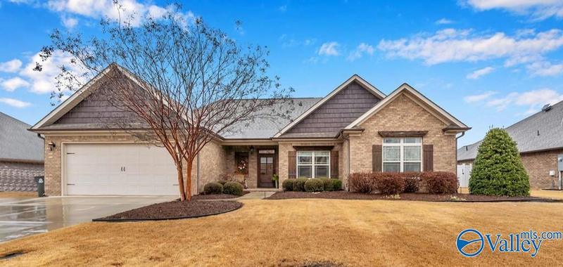 22871 BIG OAK DR, Athens, AL 35613 Single Family Residence For Sale  MLS# 21852526