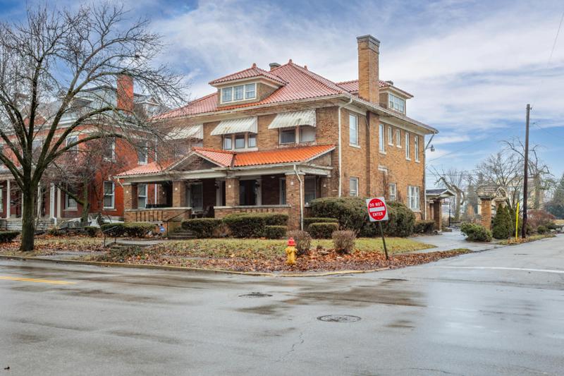 424 S MAIN ST, New Castle, IN 47362 Single Family Residence For Sale  MLS# 21961881