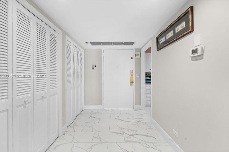 1800 NE 114th St #401, Miami, FL 33181 - MLS A11495579 for Sale