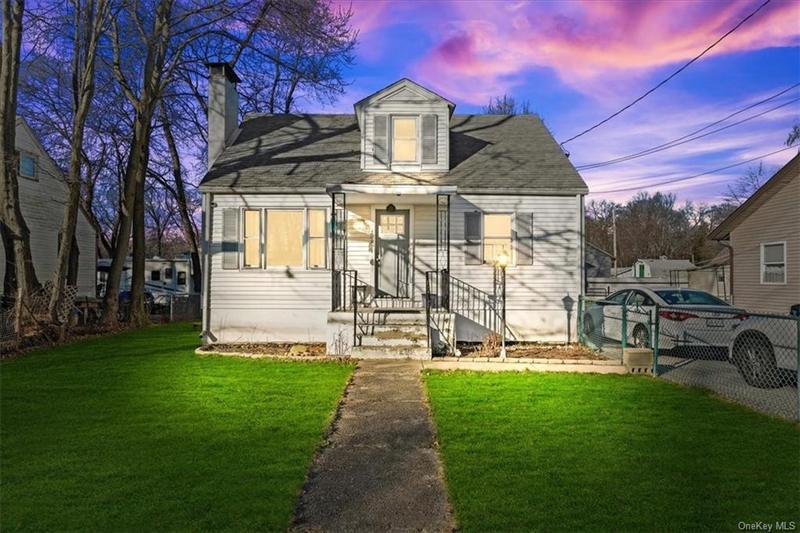 309 Violet Avenue, Poughkeepsie, NY 12601 for Sale