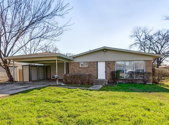 10728 Allegheny Dr - Dallas, TX 75229 - Home For Rent