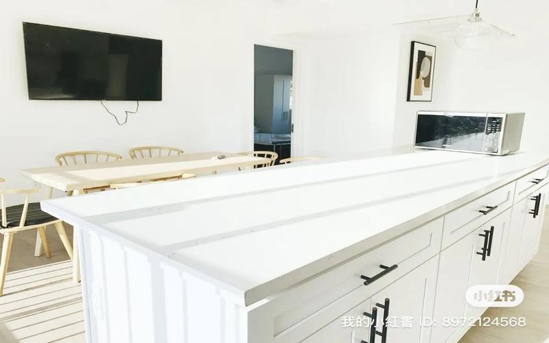 Rental listing in Culver City, West Los Angeles. Contact the landlord or property manager direct about rental.