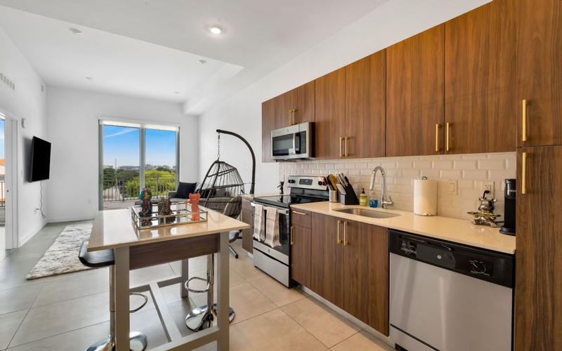 Rental listing in Downtown, Miami Area. Contact the landlord or property manager direct about rental.