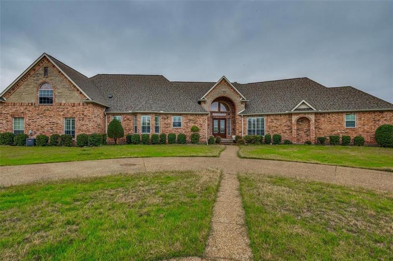 1708 Mustang Ct, Cedar Hill, TX 75104 for Sale
