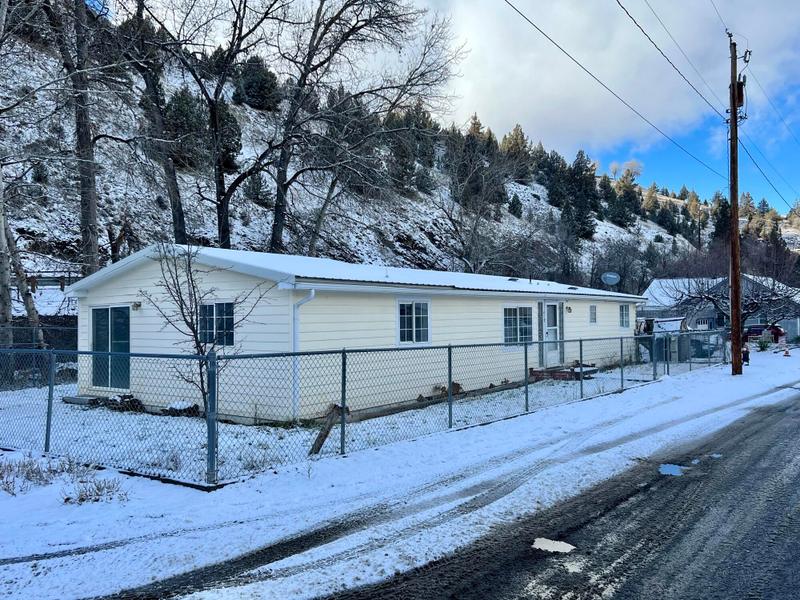 417 SW Brent Drive, John Day OR 97845 for Sale