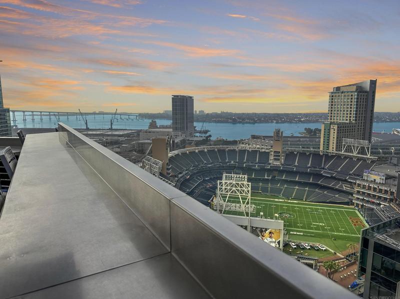 321 10th Ave 305, San Diego, CA 92101 - MLS 240000021 for Sale