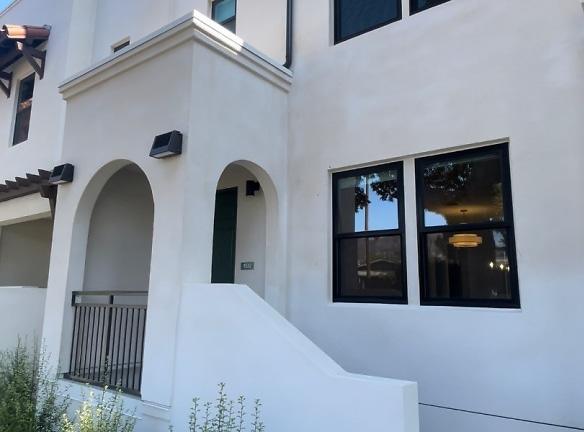 1532 E Thompson Blvd - Ventura, CA 93001 - Home For Rent