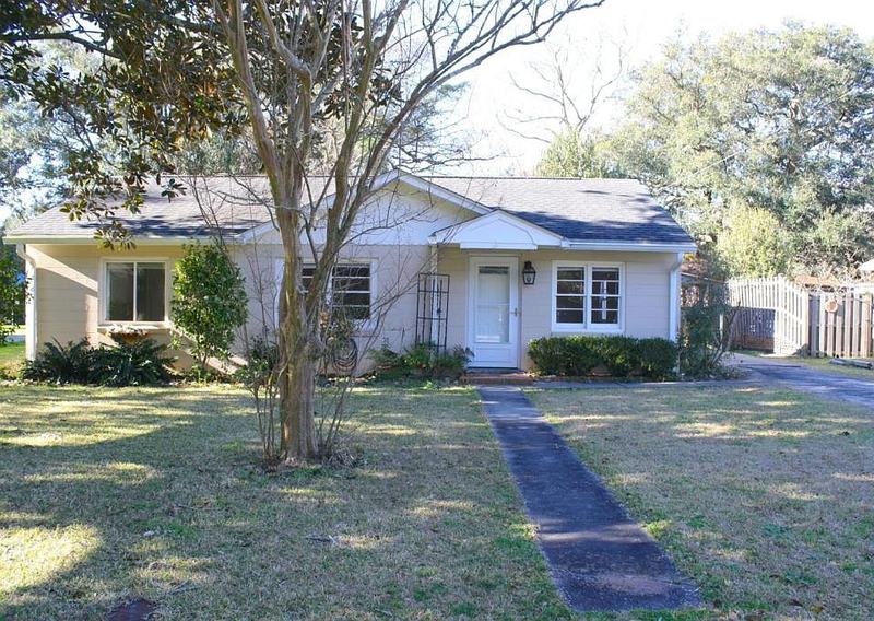 Nice 3/1 for rent in Mount Pleasant, SC #1469 Hindman Ave
