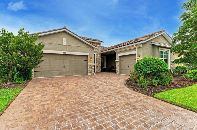 11680 Tapestry Ln, Venice, FL 34292 - MLS A4583975 for Sale
