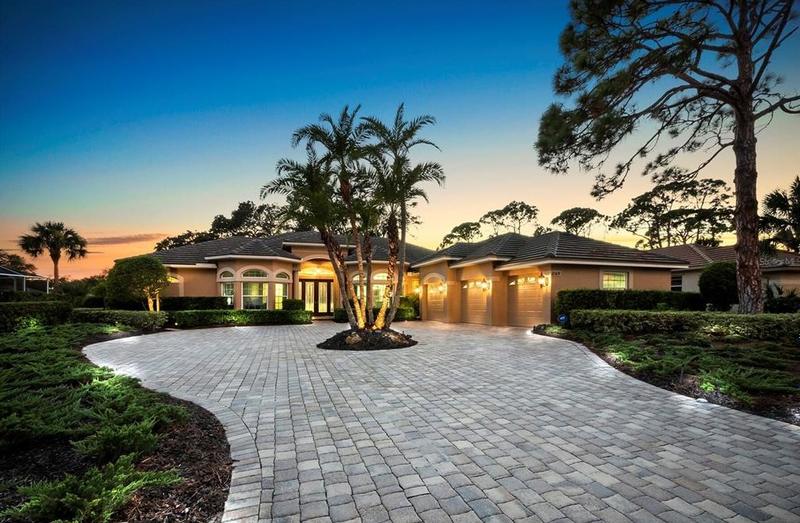 2169 Calusa Lakes Blvd, Nokomis, FL 34275 - MLS A4578992 for Sale