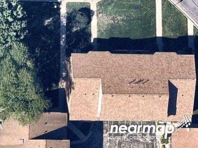N Park Plaza Ct for Sale