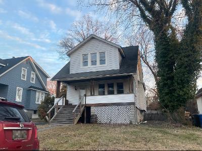 Bauernwood Ave for Sale
