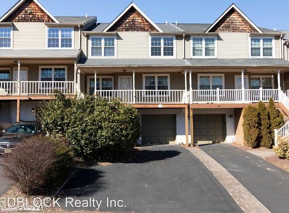 43 Mulberry Dr - Southampton, PA 18966 - Home For Rent