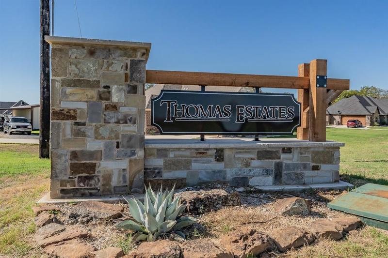 1005 Ronnie Ct, Springtown, TX 76082 for Sale