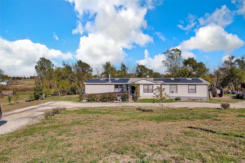5804 Kentucky St, Joshua, TX 76058 for Sale