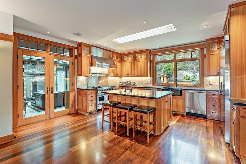 99 Granite Street, Ashland OR 97520 for Sale