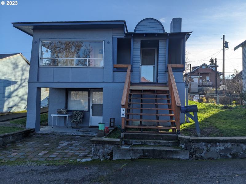 1014 E 7TH ST, The Dalles OR 97058 for Sale