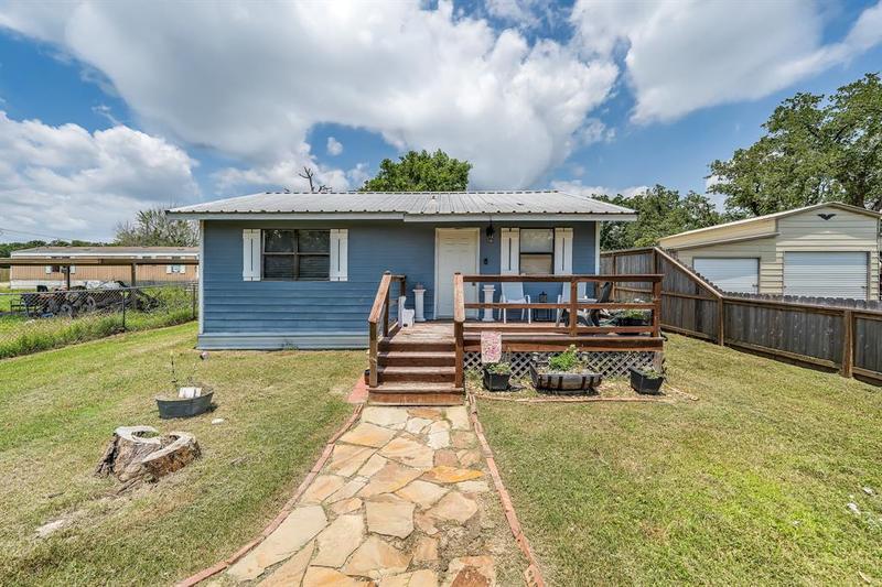 218 Moss Oak Street, Somerville, TX 77879 for Sale