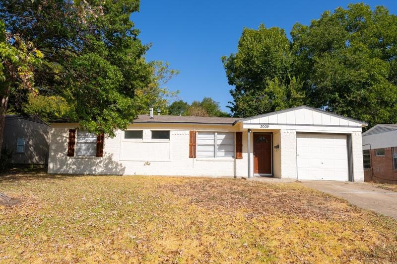 3009 Albany Dr, Mesquite, TX 75150 - MLS 20418503 for Sale
