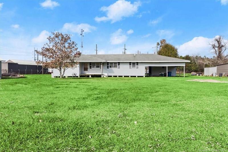 902 ROBERTS AVE, Jennings, LA 70546 Single Family Residence For Sale  MLS# SWL23007627