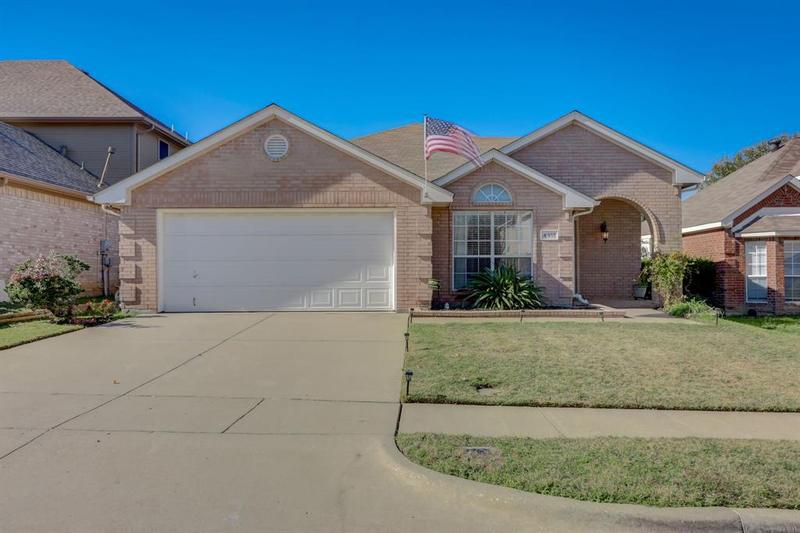 4917 Woodmeadow Dr, Fort Worth, TX 76135 for Sale