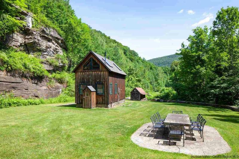 8 EMERSON TERRACE, Shandaken, NY 12464 Single Family Residence For Sale  MLS# 20221994