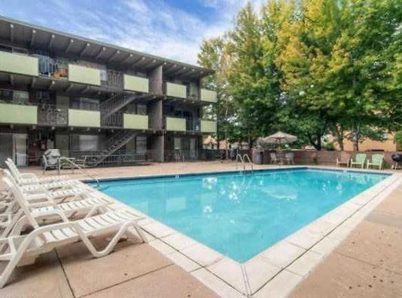 Dwell - 600 Pennsylvania Street - Denver, CO Apartments for Rent
