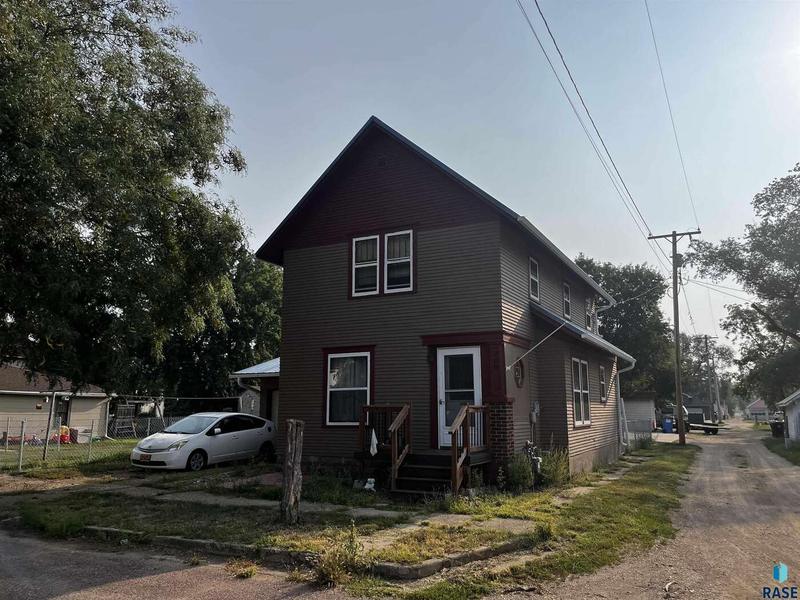 260 N Cherry Ave, Parker, SD 57053  601217643 for Sale