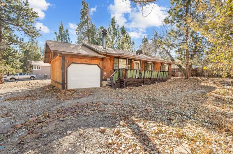 576 Imperial Ave, Sugarloaf, CA 92386 - MLS IV23222978 for Sale