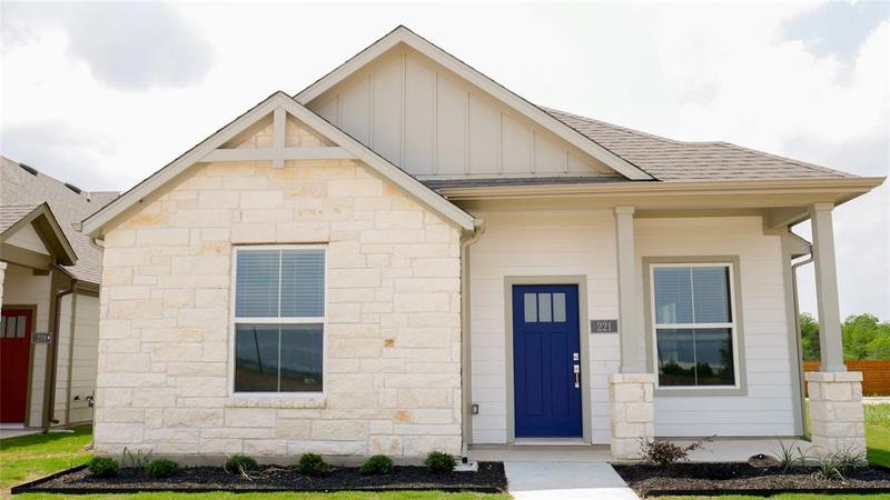 221 Pinnacle Ln, Kyle, TX 78640 for Sale