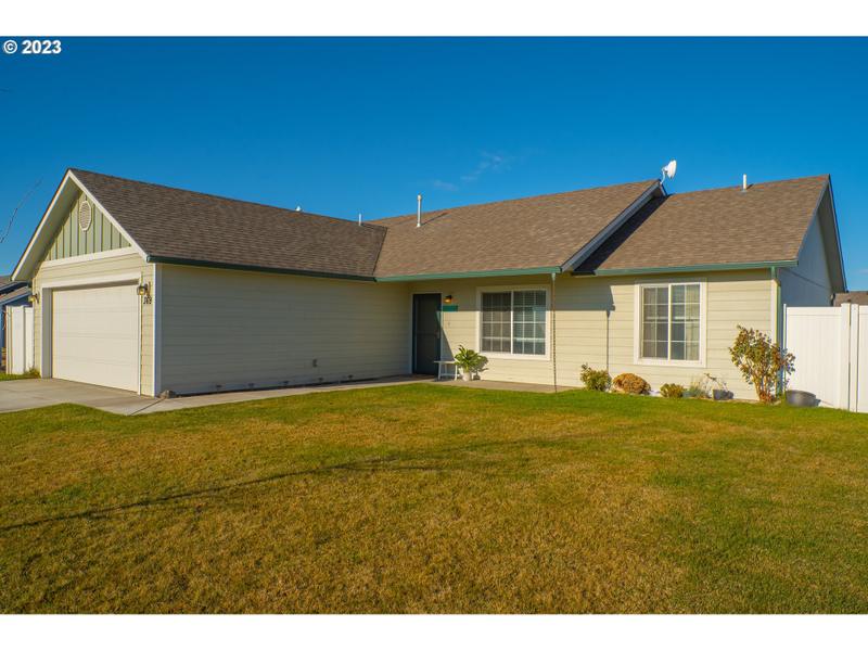 369 Renee AVE, Umatilla OR 97882 for Sale