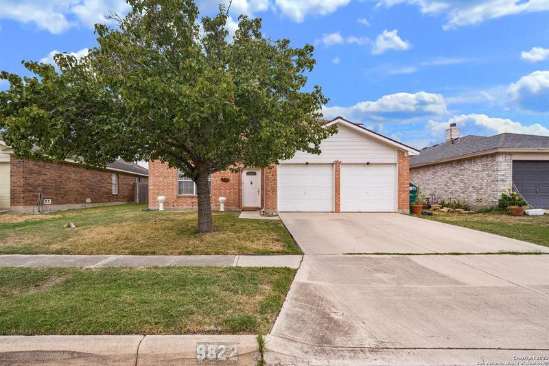 9822 Autumn Hollow, Converse, TX 78109 for Sale