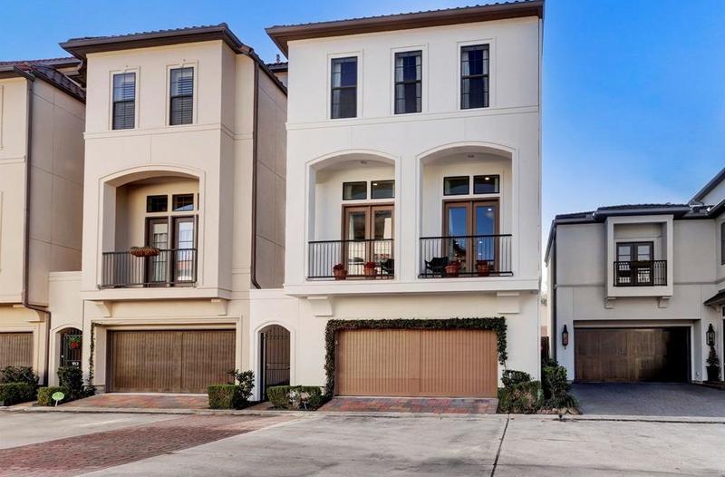 915 Queen Annes Rd, Houston, TX 77024 - MLS 69418605 for Sale