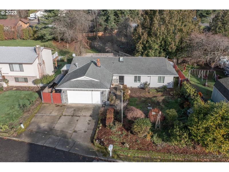 8429 SE CHRISTEN CT, Gladstone OR 97027 for Sale