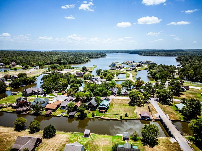 187 N Forest Dr, Huntsville, TX 77340 for Sale