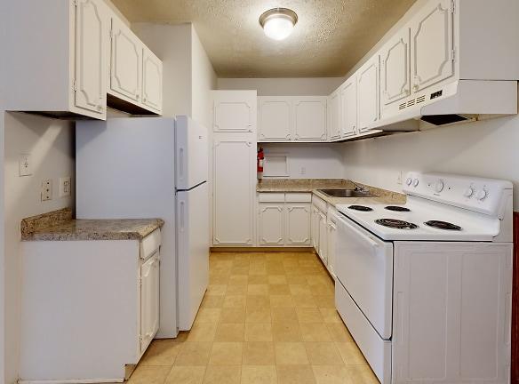 Kendall Manor Apartments - 125 S Kendall Ave - Kalamazoo, MI Apartments for Rent
