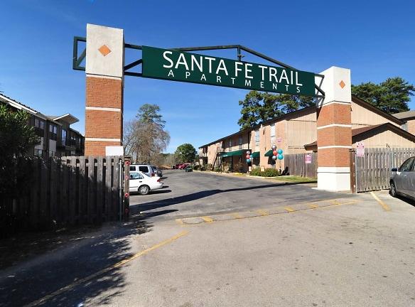 Santa Fe Trails - 2452 Lake Rd - Huntsville, TX Apartments for Rent