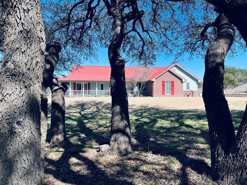 000 Lake Point Rd, Comanche, TX 76442 for Sale