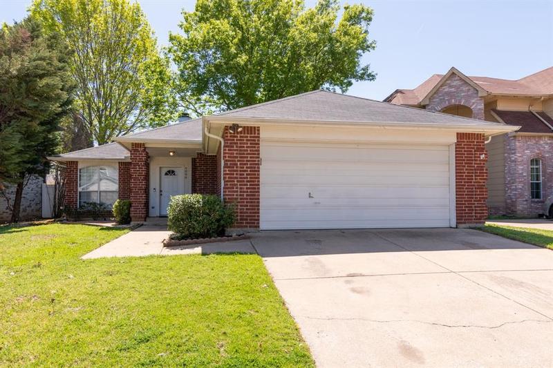 9088 Elbe Trl, Fort Worth, TX 76118 for Sale