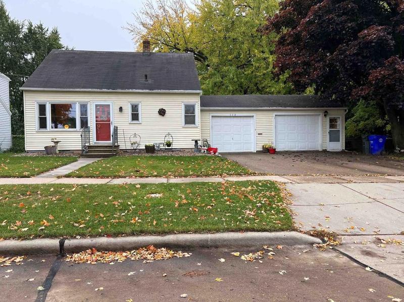 113 W 14th St, Kaukauna, WI 54130 - MLS 50283090 for Sale