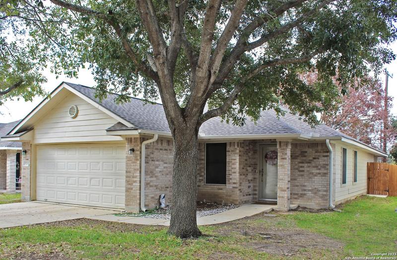 5723 Cardinal Fls, San Antonio, TX 78239  MLS# 1739063 for Sale