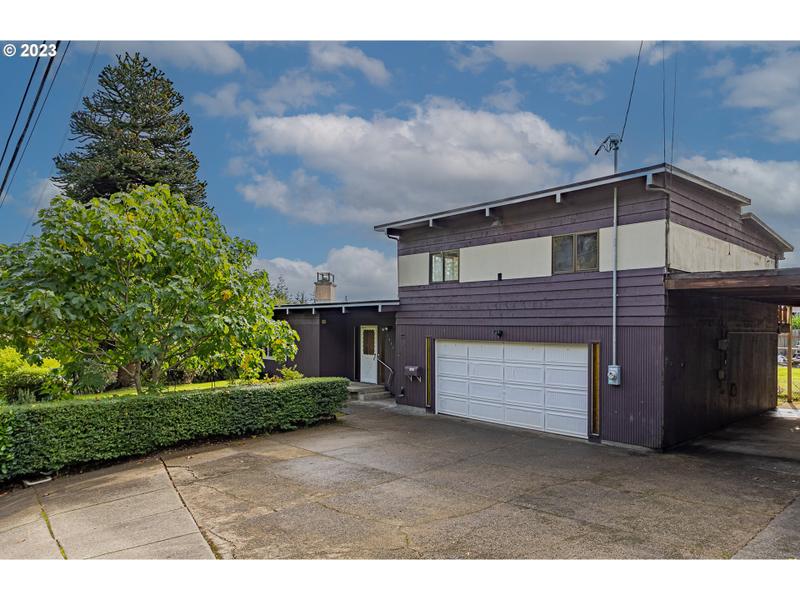 1923 CALIFORNIA AVE, Coos Bay OR 97420 for Sale