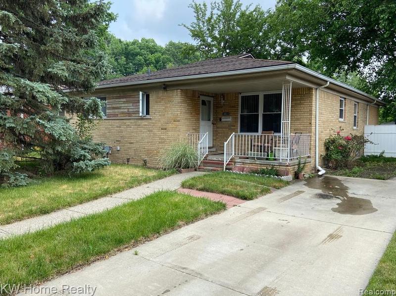 14011 Greenbriar St, Oak Park, MI 48237 - MLS 20230048568 for Sale