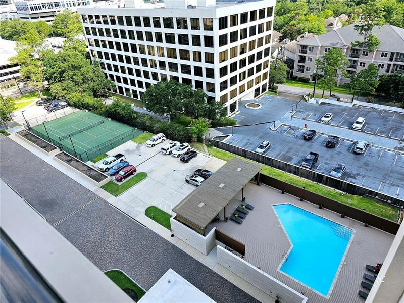 49 Briar Hollow Ln #1106, Houston, TX 77027 for Sale