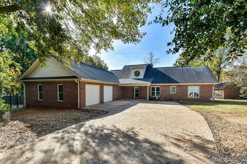 5851 Weddington Rd, Concord, NC 28027 - MLS 4087828 for Sale